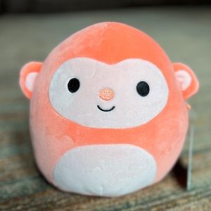 NWT Elton the Monkey 8” Squishmallow